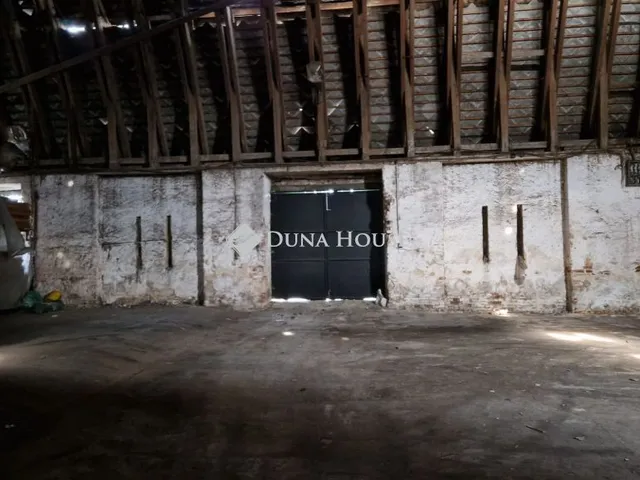 Kiadó kereskedelmi és ipari ingatlan Páty, Erkel 550 nm