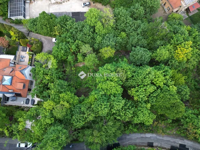 Eladó telek Budapest XII. kerület, Széchenyi-emlék út 2984 nm