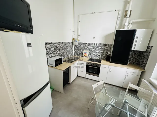 Eladó lakás Budapest VI. kerület, Jókai utca 50 nm