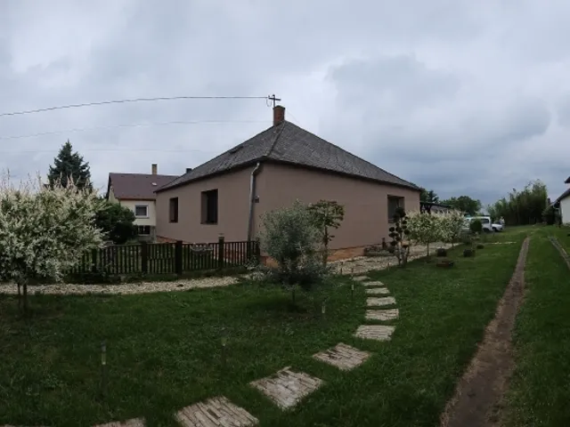 Eladó ház Pázmándfalu 127 nm