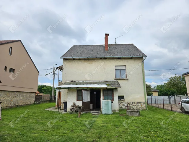 Eladó ház Veszprémvarsány 102 nm