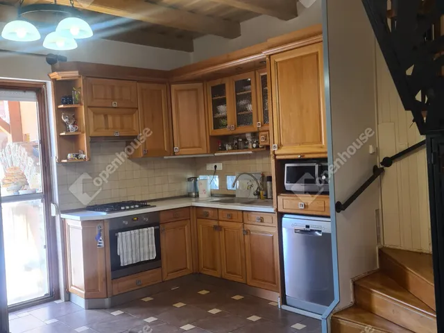 Eladó ház Győrújbarát 139 nm