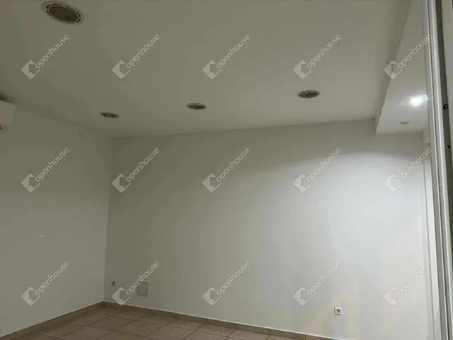 Kiadó kereskedelmi és ipari ingatlan Győr, Révfalu 44 nm