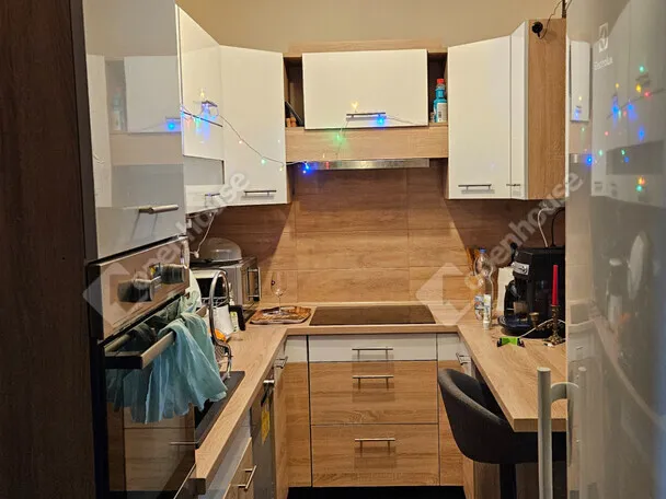 Eladó lakás Győr, Adyváros 53 nm