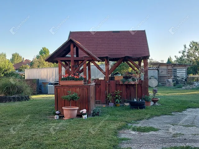 Eladó ház Abda 104 nm