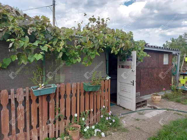 Eladó telek Győr 809 nm