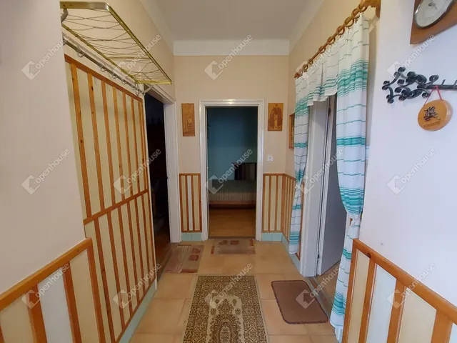 Eladó ház Tényő 70 nm