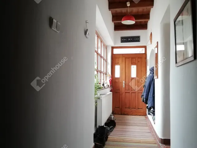 Eladó ház Győrzámoly 184 nm