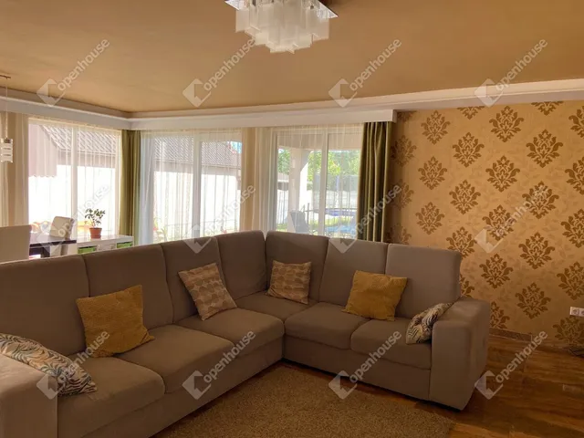 Eladó ház Nyúl 170 nm