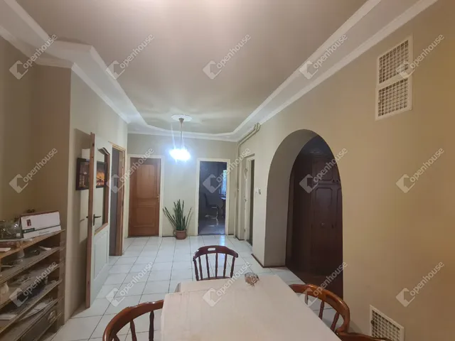 Eladó ház Nyúl 130 nm