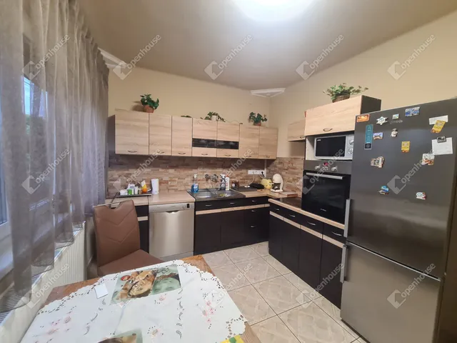 Eladó ház Nyúl 130 nm