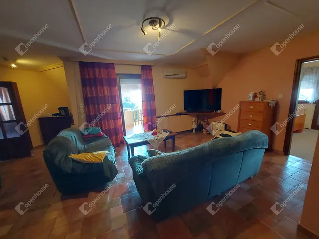 Eladó ház Révfülöp 180 nm