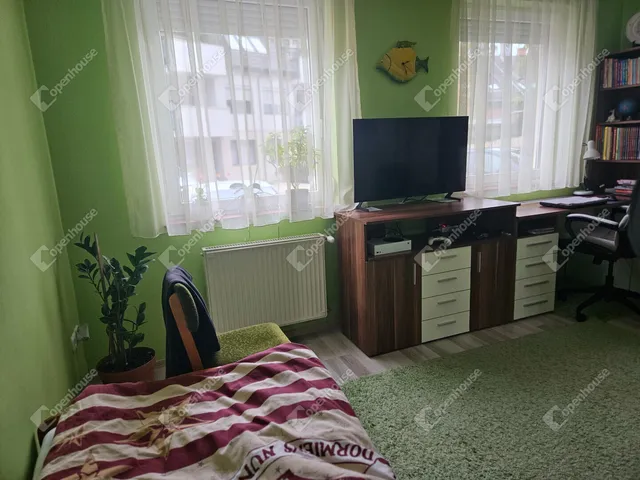 Eladó lakás Győr, Nádorváros 76 nm