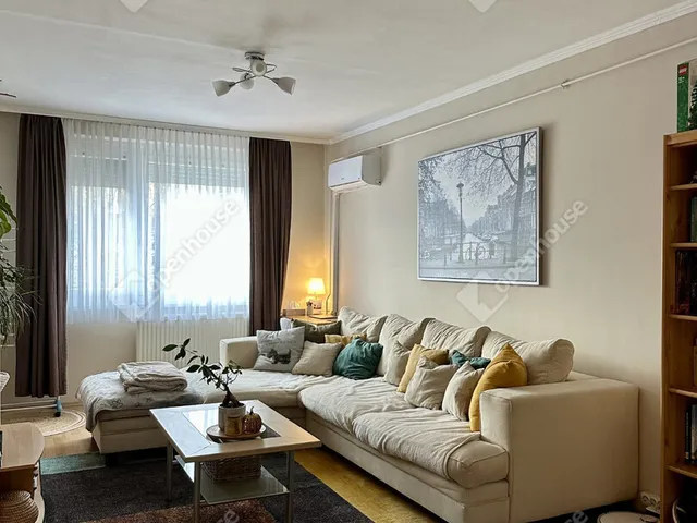 Eladó lakás Győr, Adyváros 53 nm