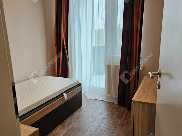 Kiadó lakás Győr, Révfalu 82 nm