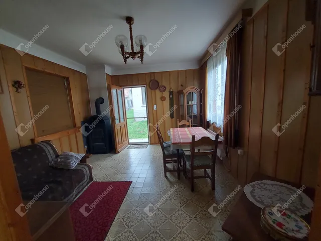 Eladó ház Tényő 70 nm