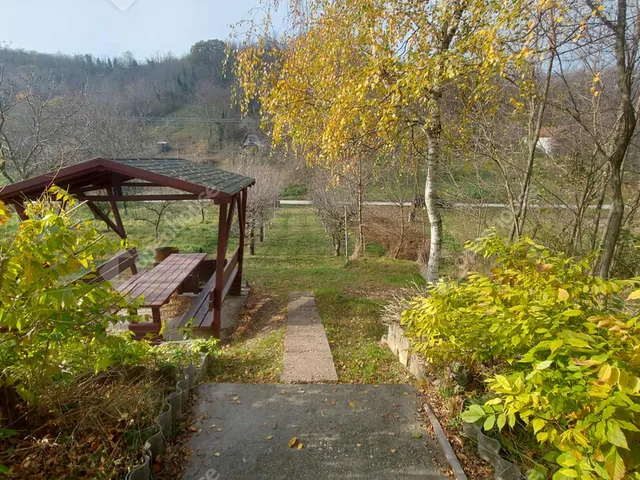 Eladó telek Ravazd 1000 nm