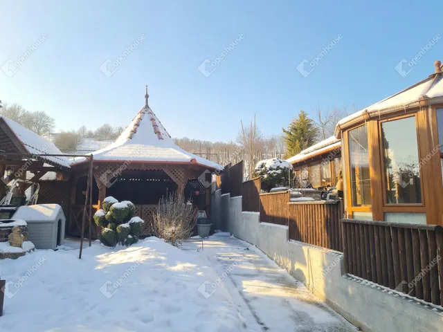 Eladó ház Győrújbarát 139 nm