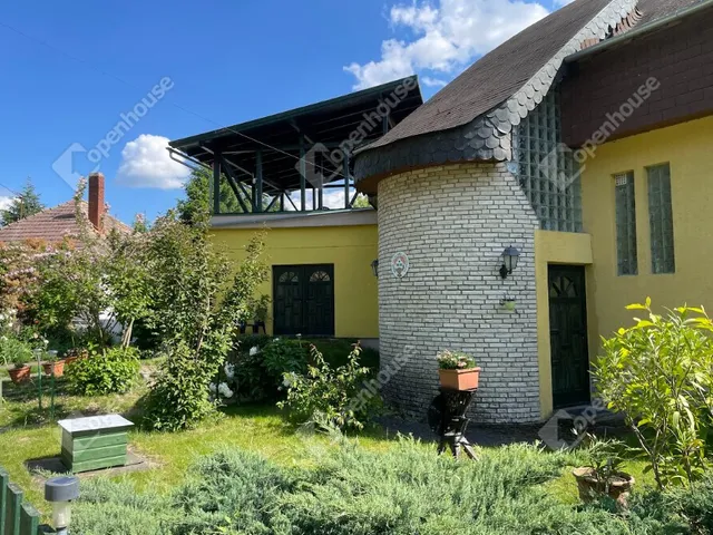 Eladó ház Mecsér 220 nm