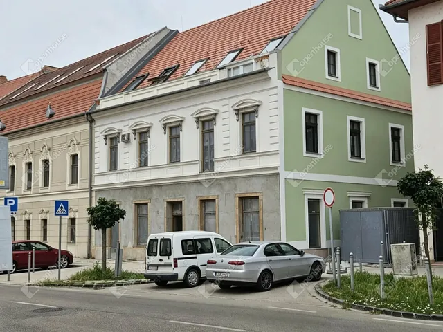 Eladó kereskedelmi és ipari ingatlan Győr, Sziget 22 nm