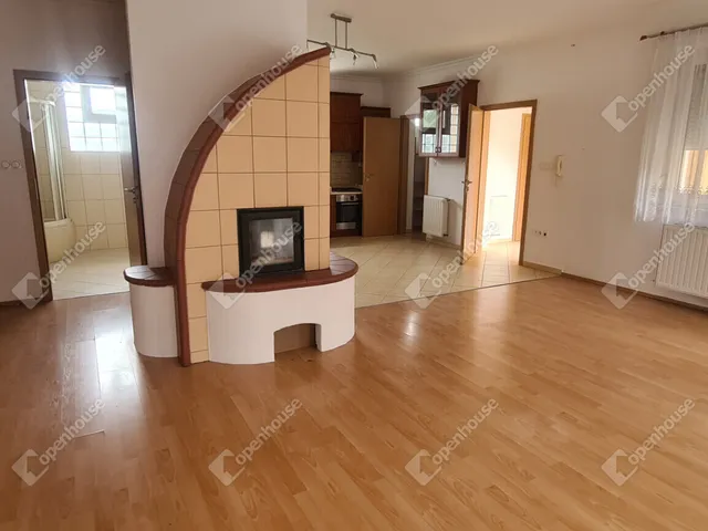 Eladó lakás Vámosszabadi 84 nm