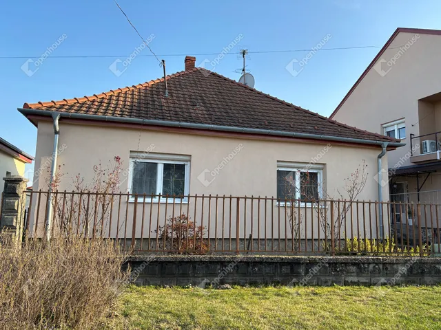 Eladó ház Győr, Győrszentiván 95 nm