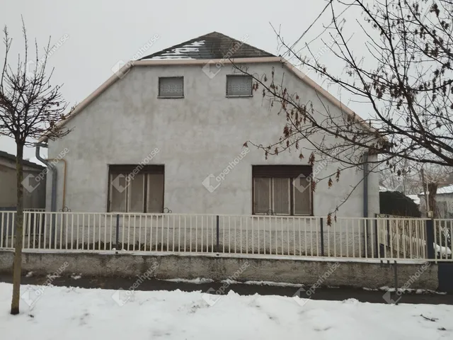 Eladó ház Győr, Győrszentiván 138 nm