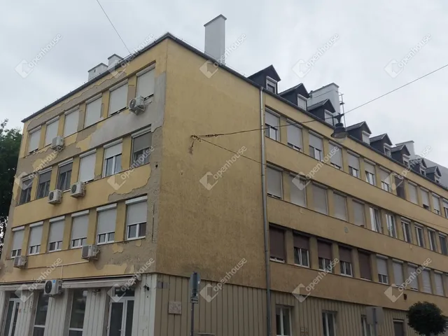 Eladó lakás Győr, Belváros 76 nm
