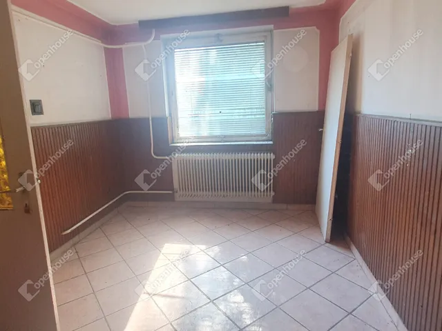 Eladó ház Abda 270 nm