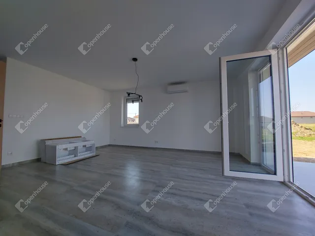 Eladó ház Győrság 92 nm