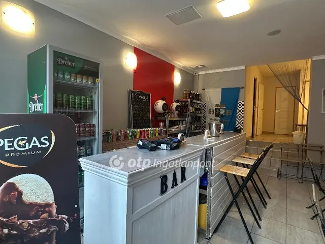 Kiadó kereskedelmi és ipari ingatlan Budapest II. kerület 40 nm