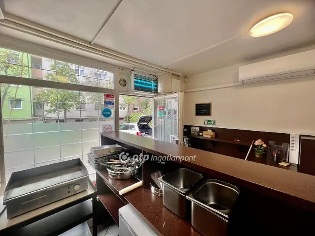 Eladó kereskedelmi és ipari ingatlan Budapest XVII. kerület 22 nm