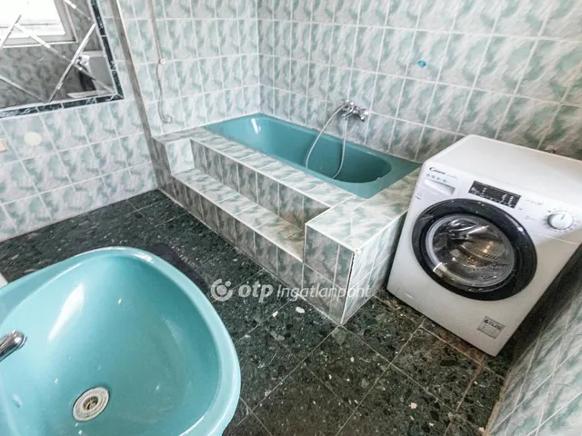 Eladó ház Budapest XV. kerület, Rákospalota 400 nm