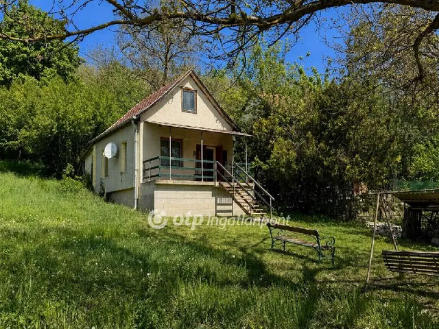 Eladó üdülő és hétvégi ház Verőce 32 nm