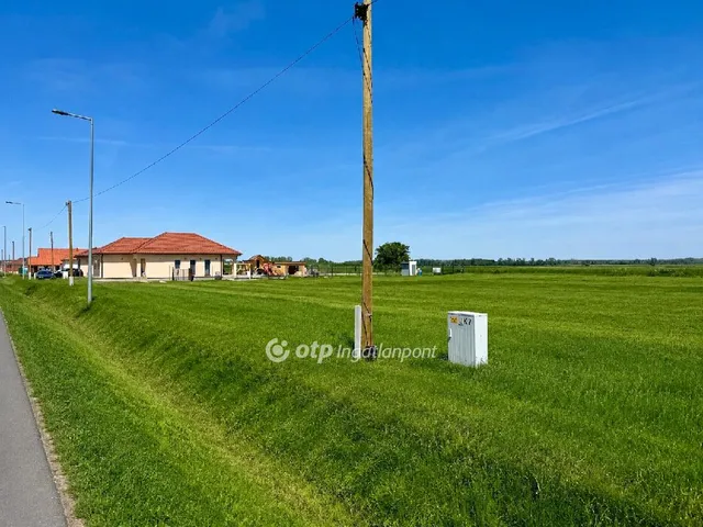Eladó telek Dunaszeg 1067 nm
