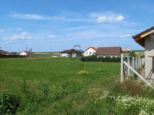 Eladó telek Balatonszabadi 716 nm