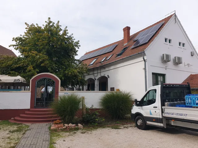 Eladó kereskedelmi és ipari ingatlan Szólád 480 nm