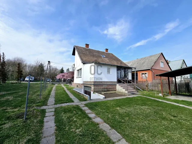 Eladó ház Kőröshegy 140 nm