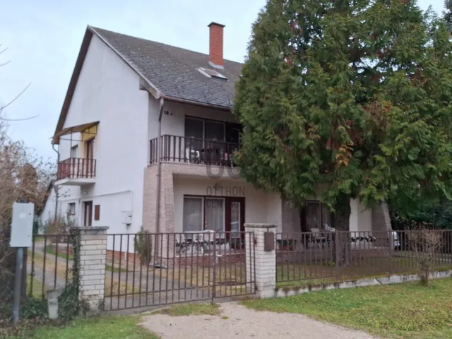 Eladó ház Balatonföldvár 120 nm
