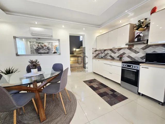 Eladó üdülő és hétvégi ház Siófok, Belváros 51 nm