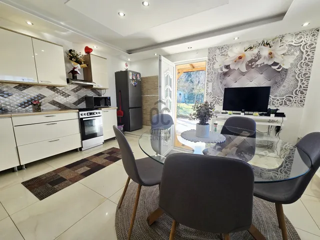 Eladó üdülő és hétvégi ház Siófok, Belváros 51 nm