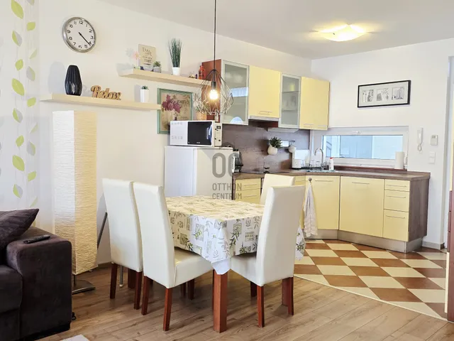 Eladó lakás Siófok, Aranypart 53 nm