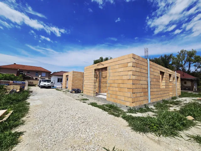 Eladó ház Siófok, Belváros 300 nm