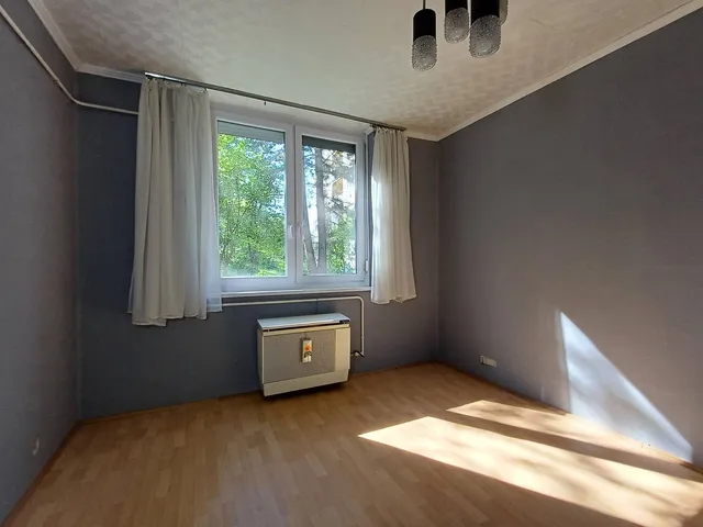 Eladó lakás Salgótarján, Kemerovó-lakótelep 27 nm