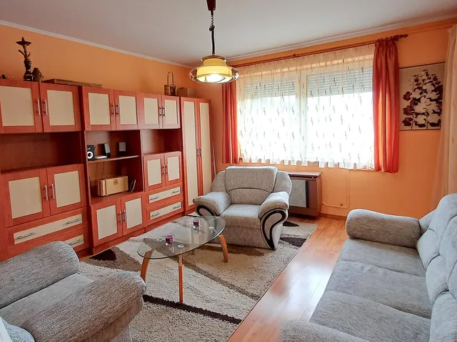 Eladó lakás Salgótarján, Zagyvapálfalva, Déryné út 55 nm