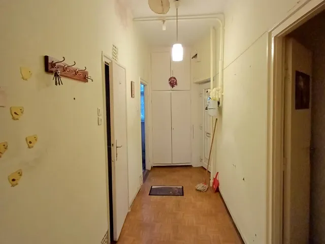 Eladó lakás Salgótarján, Vásártér, Tanács út 38 nm