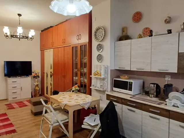 Eladó lakás Salgótarján, Vásártér 45 nm