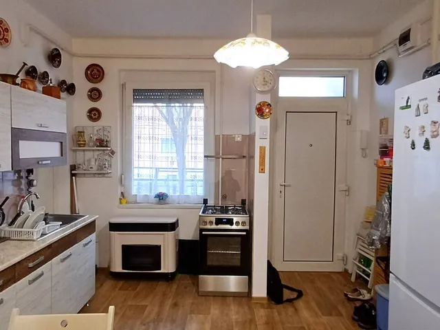 Eladó lakás Salgótarján, Vásártér, Úttörők útja 45 nm