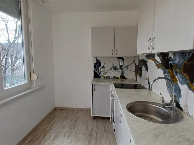 Eladó lakás Salgótarján, Beszterce-lakótelep 54 nm