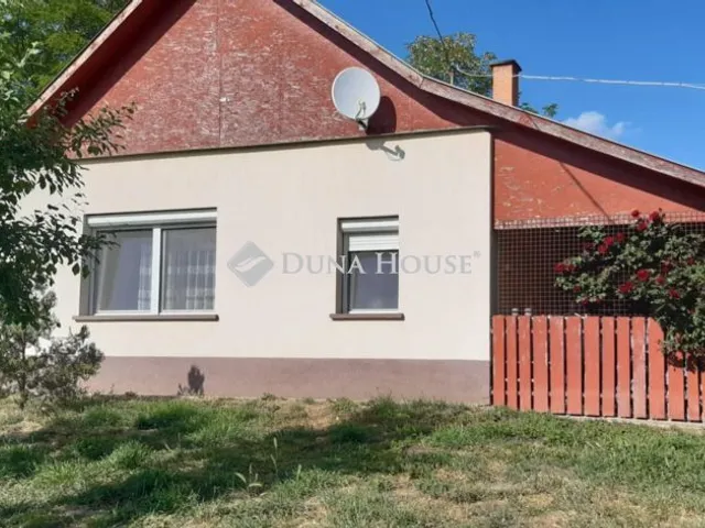 Eladó ház Szentes 96 nm